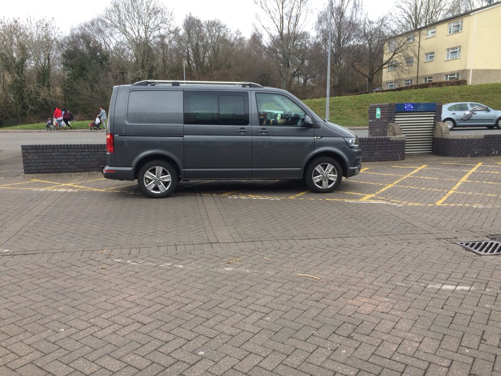 STEVE850988's tweet image. Grey VW Transporter van, Farmfoods Pentwyn Cardiff at 4pm Thursday 15/3/18, parked on hatched area adj to Pedestrian crossing, obscuring view.@ParkingWankers @Nice_Park_Job @Parking_Idiots_ @ParkingWanker@parklikeidiot@parkingdickhead@CardiffCantPark@BadlyParked