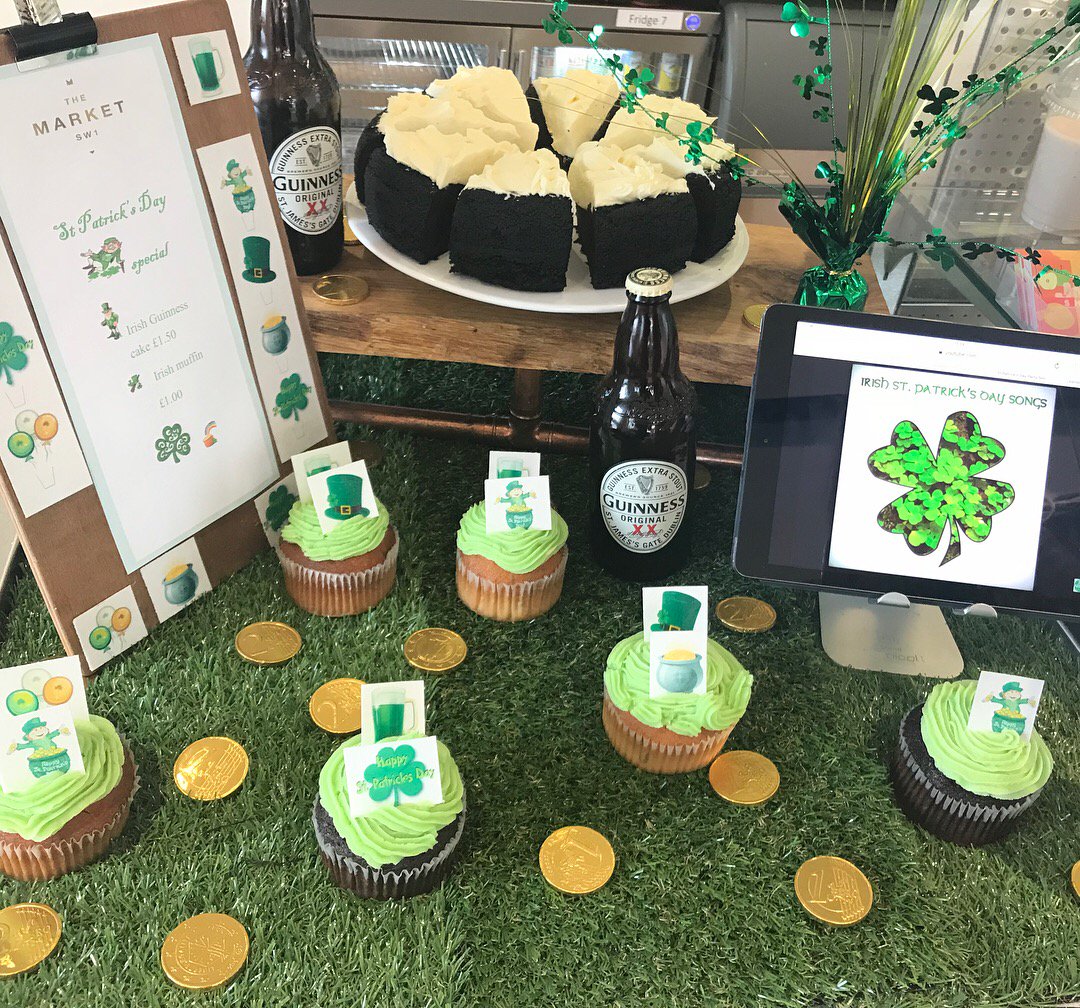 Happy St. Patrick’sDay  🙉🙈🐵 🍺🍻 #stpatricksday #green #marketcafesw1 #catering #talentedteam #muffins #guinessbeer #guinesscake🍀 #euros #grass #chocolatemoney