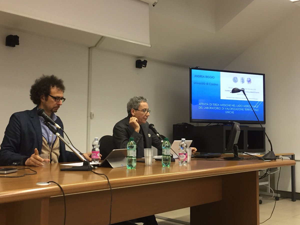 ageiweb's tweet photo. #Laboratori, luoghi #resilienti di sperimentazione dove si formano le nuove generazioni di #geografi. Per una rete di Laboratori geografici: #LabGeoNet #geografia https://t.co/TbmztiVbPW