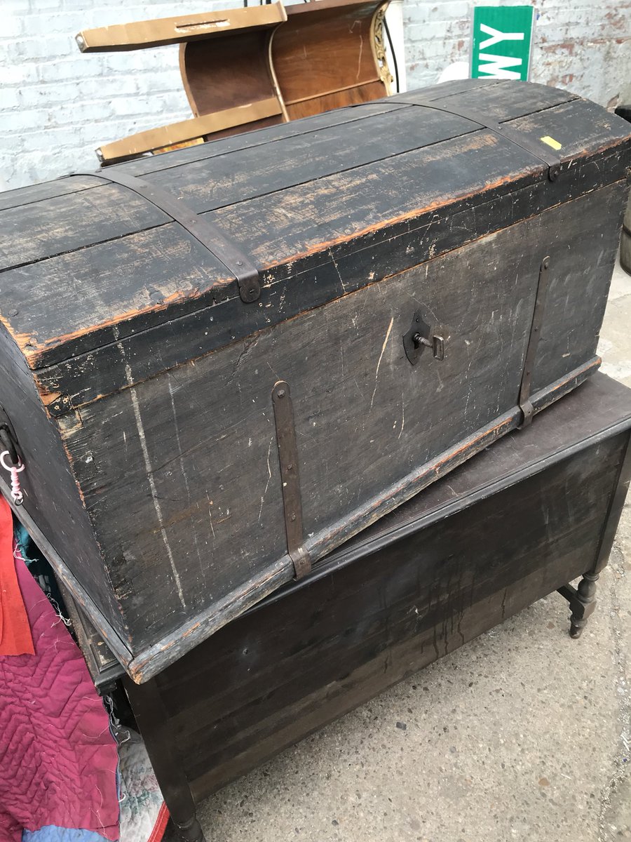 warehousetresor's tweet photo. Always picking!!
For your eyes only DC 
#midcenturyfurniture #vintagefurniture #instadecor #nationscapital #interiordesign #homestyle #homedesign #decor #dc #homedecor #logancircle #homestyling #byt #instadesign #designsponge #dshome #dcstyle #14thstreet  #14st #retrofurniture https://t.co/E9MDwR2wQV