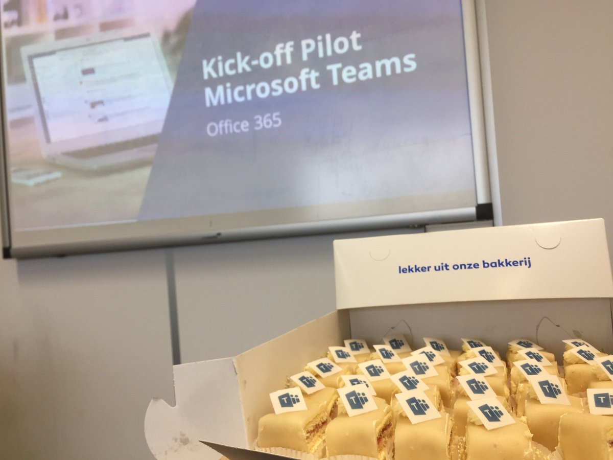 sfreeke's tweet photo. Een smaakvolle start bij de tweede kick-off Microsoft Teams   #peTEAM-VOERtjes #bakkerijopleiding #rocvantwente #verbinden https://t.co/1kuxkS7rrt