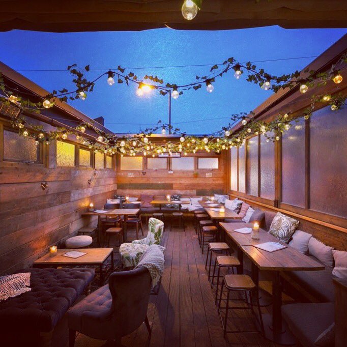 #partnerpost - ‘Less is more’ does not apply when it comes to #londonburgundyweek ! Our friends at <a href="/vagabondwines/">VagabondWines</a> will serve £15 Burgundy wine flights for the occasion. Offer available all week next week in #fulham &amp; #northcote Cheers! 🍷