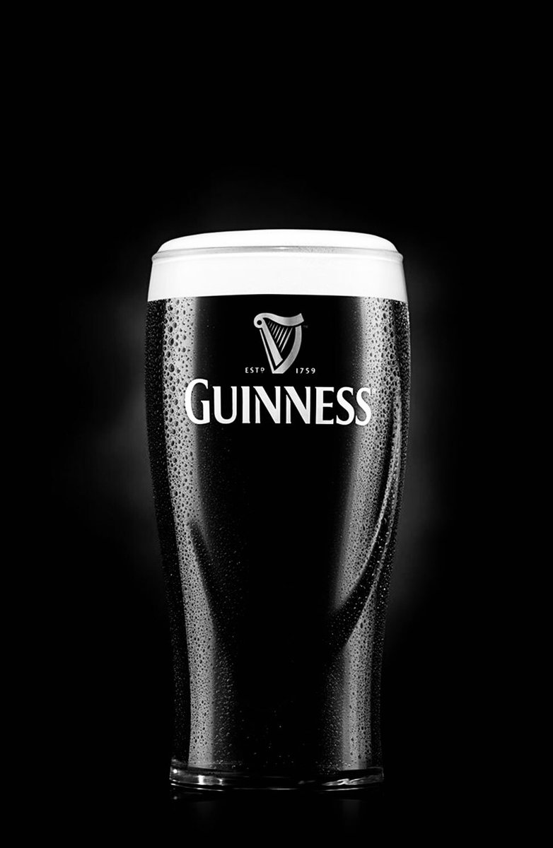 A reminder ahead of #StPatricksDay that we put the white in everything... well almost!😉#theperfectmix