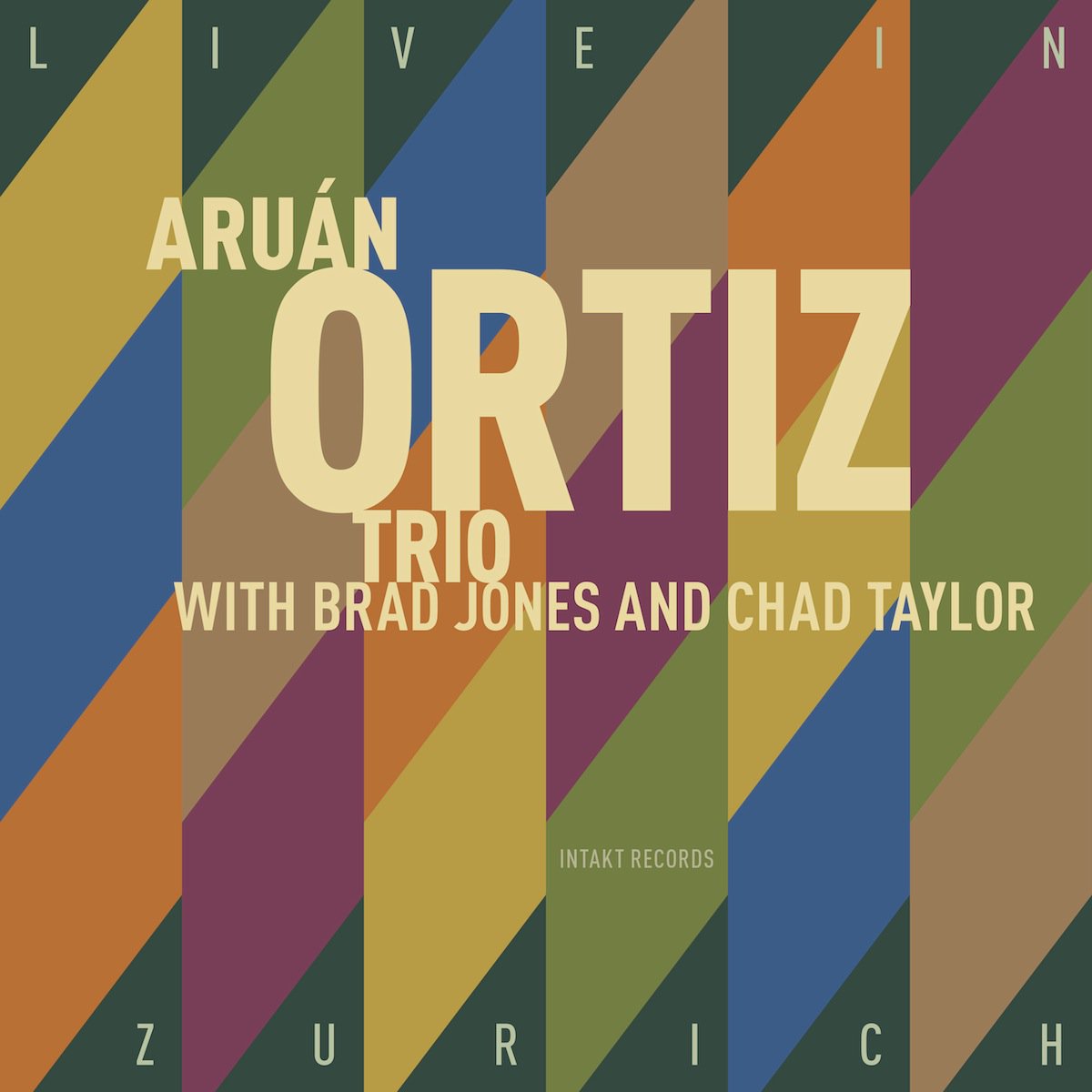 New release in March 2018: ARUÁN ORTIZ TRIO. LIVE IN ZURICH. Aruán Ortiz: Piano. Brad Jones: Bass. Chad Taylor: Drums, Mbiras. Intakt CD 301. intaktrec.ch/301-a.htm @AruanOrtiz