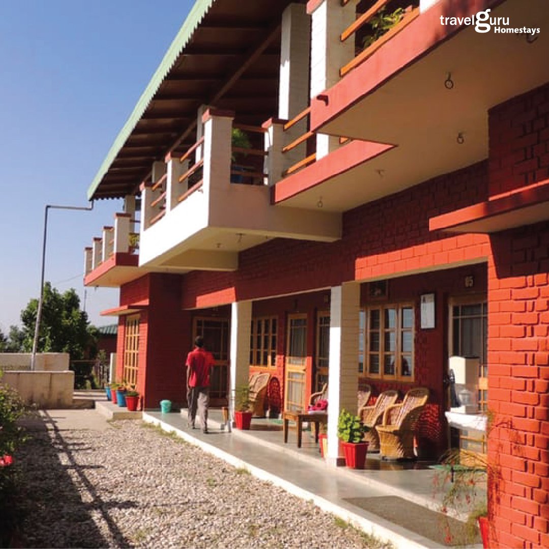 TGhomestays's tweet photo. Travel beyond the ordinary with Travelguru Homestays at Sursingdhar - A gorgeous property offering the stunning views of Himalayan peaks and emerald waters of the lake. Book it here: https://t.co/qzrKey1cVh
#TravelguruHomestays #HappyHomestaying #Tehri #homestay #travel https://t.co/Uwlh72hnAK