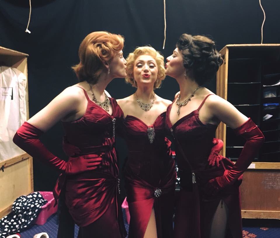 JoAWalters's tweet photo. The Burelli sisters had a ball last night @SundEmpire 🎭 What a wonderful audience! Also a great time celebrating the birthday of @AmeliaAP 🎉❤️😘 #Burellilove #sisters #theratpack https://t.co/cngu8Sj68w