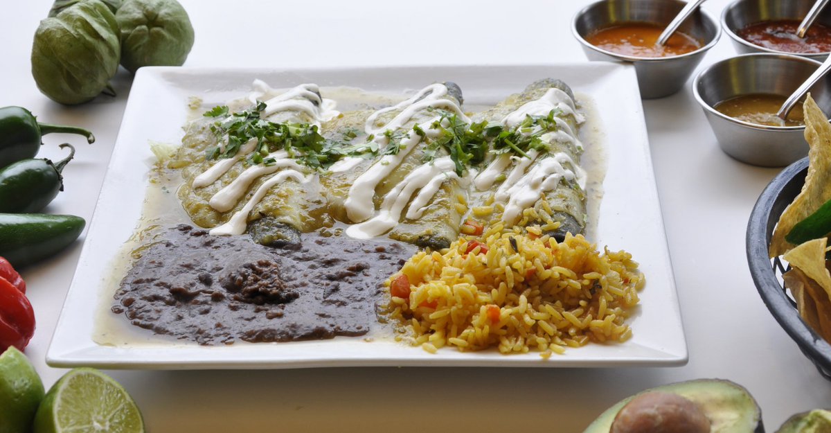 LeRoiduTaco's tweet photo. It’s Enchiladas’ Month @ El Rey del Taco 🌮!! Here it is the Green Enchiladas! They are perfect for FRIDAY https://t.co/K1dMP1cw8y