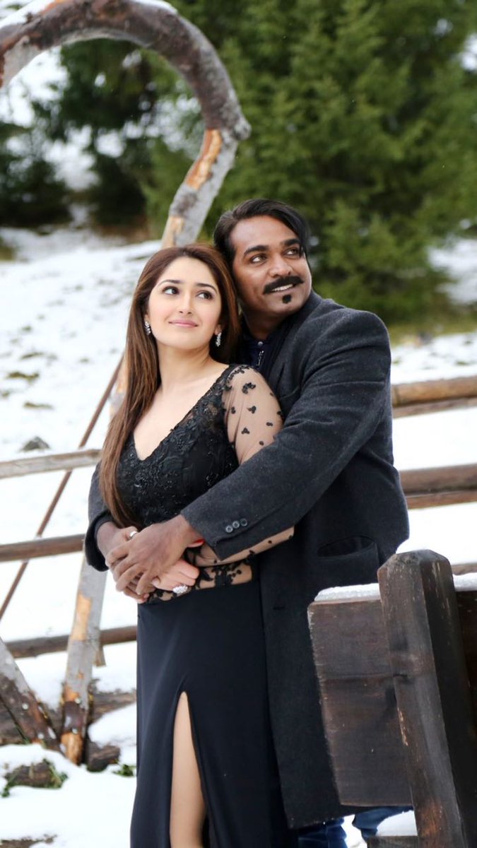 rameshlaus's tweet photo. #Vanamagan gal @sayyeshaa will have 3 releases this summer.. 

- #KadaikuttySingam with @Karthi_Offl 

- #Junga with #VijaySethupathi 

- #Ghajinikanth with @arya_offl https://t.co/OIMe6MhaF7