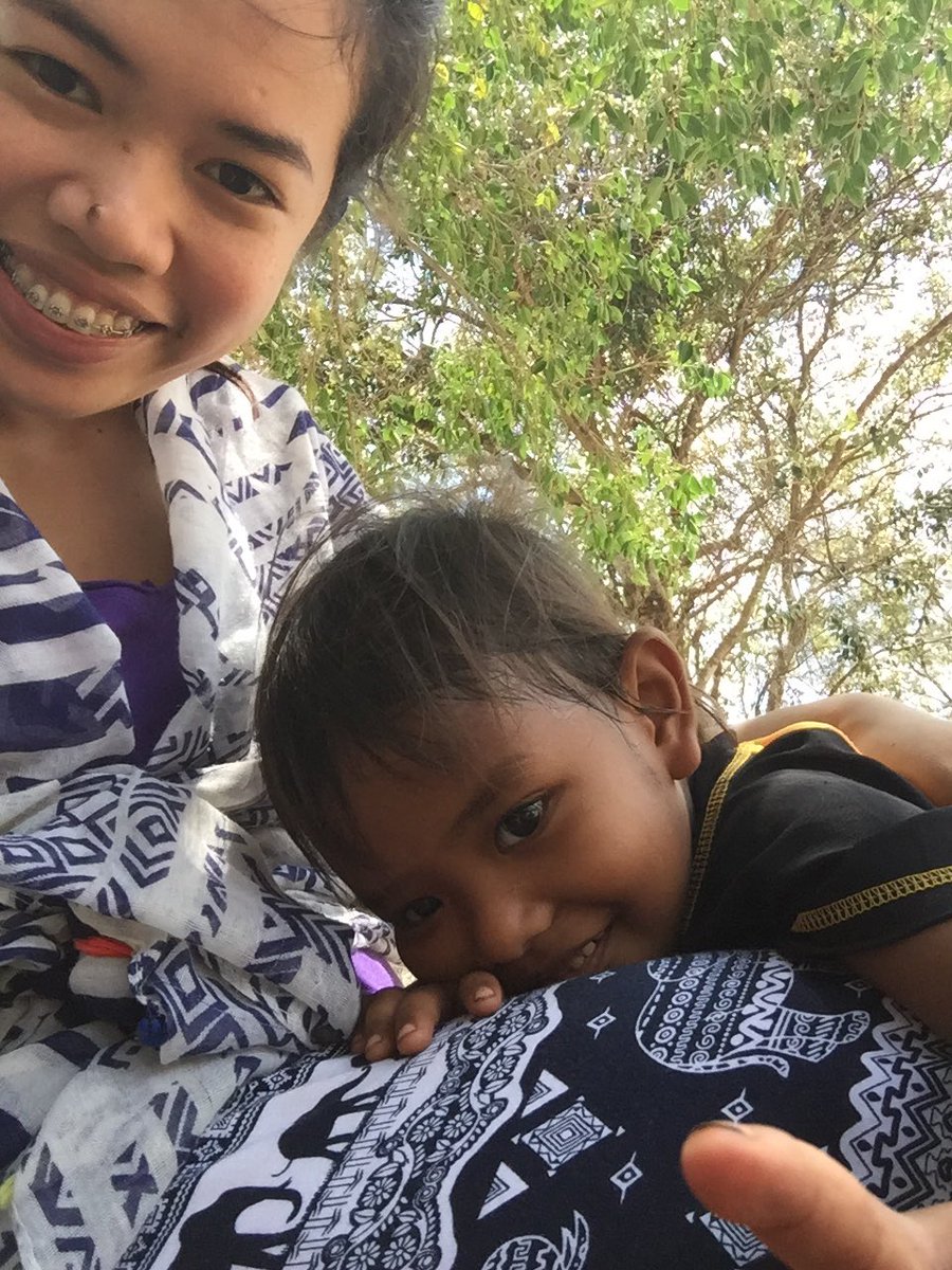 yolandabanana13's tweet image. My babies!!! 😍 Meeting these lovelies was worth the hour and a half trek. No electricity, no toilets, but no regrets. #CommunityImmersion