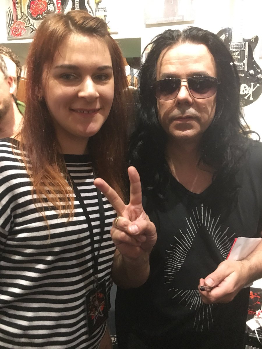 GaliaSteven's tweet photo. Such a remembering day with @scorpions 😍😇 https://t.co/R4L80WK3Cz