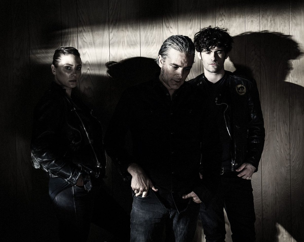 BillboardItalia's tweet photo. Black Rebel Motorcycle Club: l'alchimia di una psichedelia dark - #Intervista -> leggi su https://t.co/nHxPKKZlSK #BlackRebelMotorcycleClub #RobertLevonBeen #WrongCreatures https://t.co/tzAYJ1D6OX