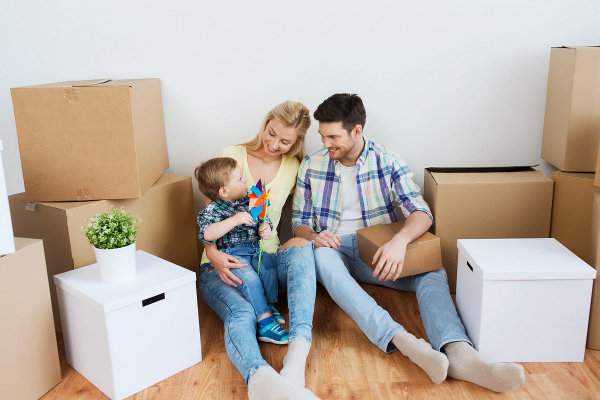 Moving house is an exciting time in anyone's life. Do you have any #MovingMemories to share? goo.gl/b36ssv