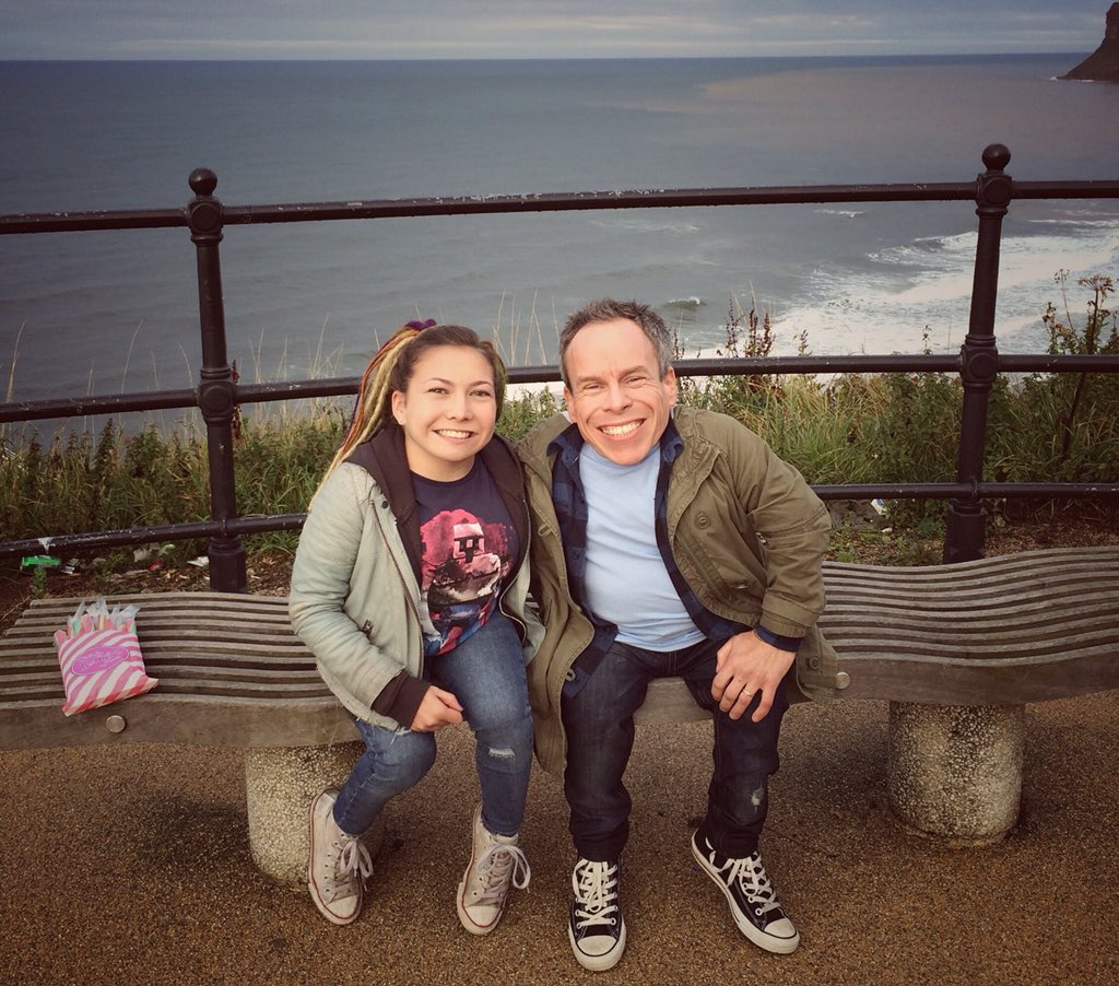 Warwick Davis tweet media