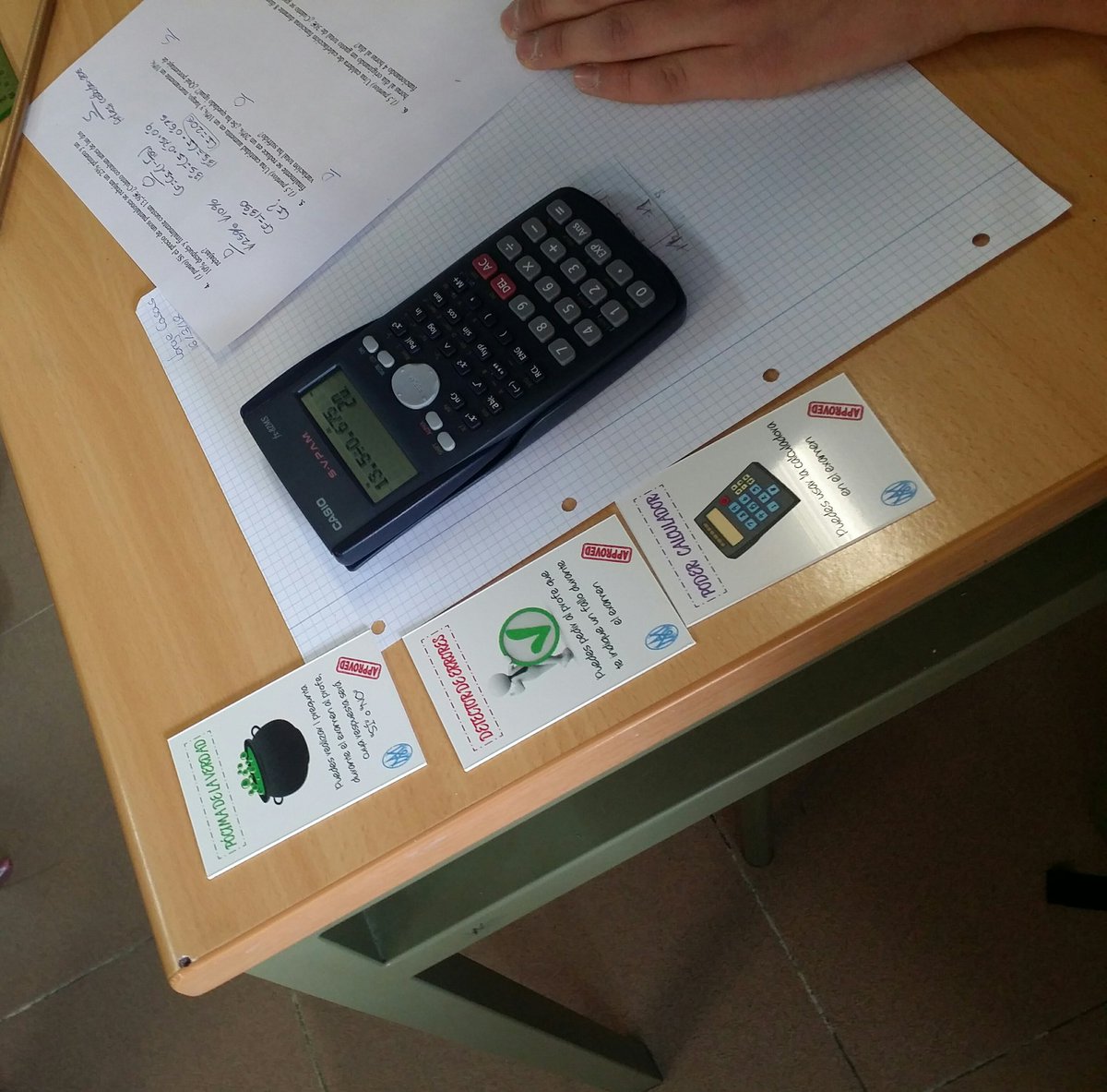 cristinajmz's tweet photo. ¡¡Hacer un examen con cartas de poder lo facilita todo!! Deseando que llegue la #BatallaLegendaria para subir de nivel y tener más cartas. #Matezombie @concepcionistaE #Nosgustanlasmates #Nosdivertimosaprendiendo #MatesConcepcionistas https://t.co/mwVeDxS2fB