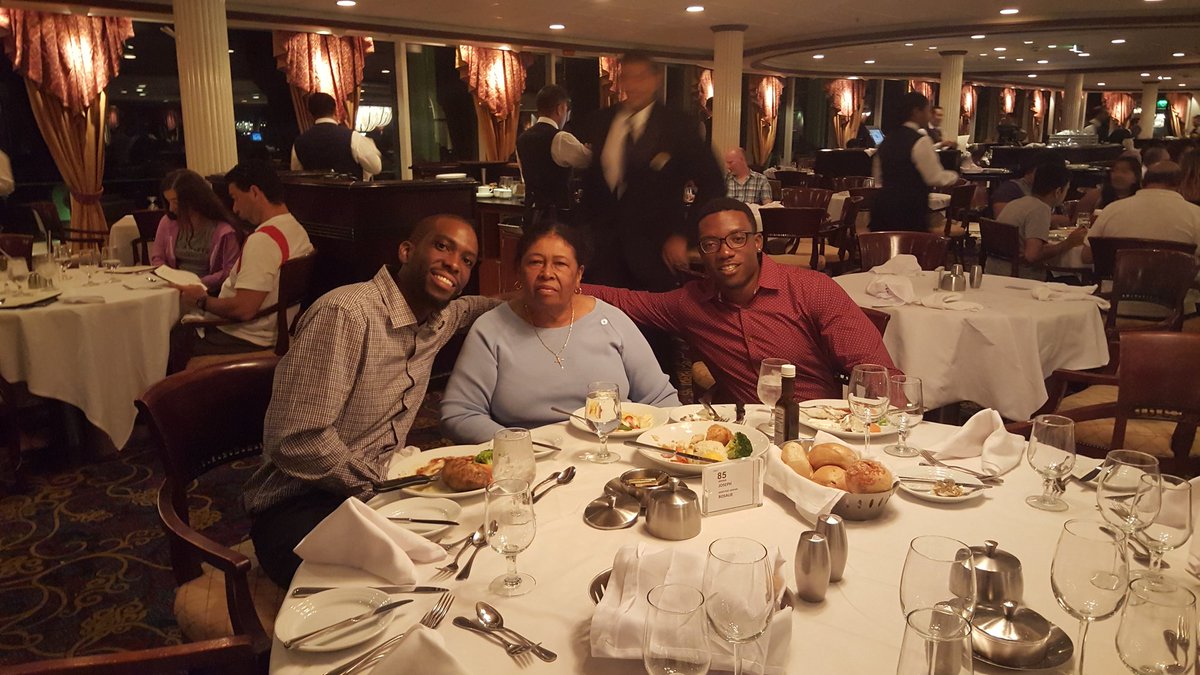 SwirvLive tweet media