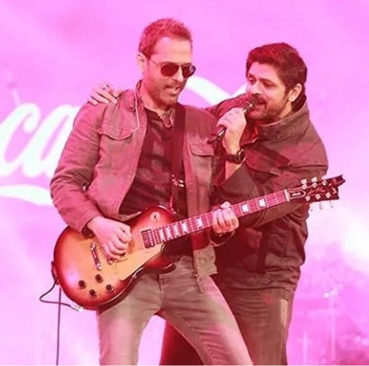 Shemagazine63's tweet photo. Celebrating 3 decades of soulful music, Strings is releasing 8 new singles. And the first single, Sajni, drops tomorrow!
#Strings #StringsBand #FaisalKapadia #BilalMaqsood #Pakistan #CokeStudio #30YearsOfMusic #3DecadesOfStrings #NewSingle #PakistaniMusic #Music #shemagazine https://t.co/OIFGsjWjHd