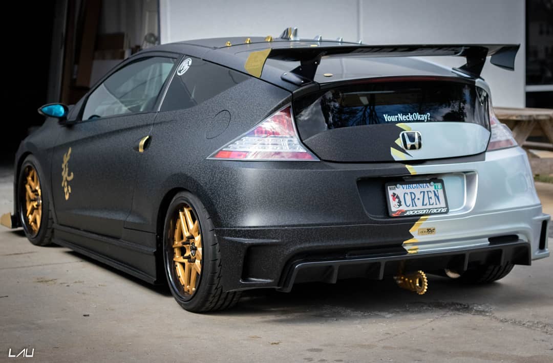 orafolwraps's tweet photo. Marc Lau's #CRZ just got a serious face-lift with ORACAL 975 Honeycomb! The other side of his ride is wrapped in 970RA Pearl Green #ShiftEffect. https://t.co/D5aNVNxebN