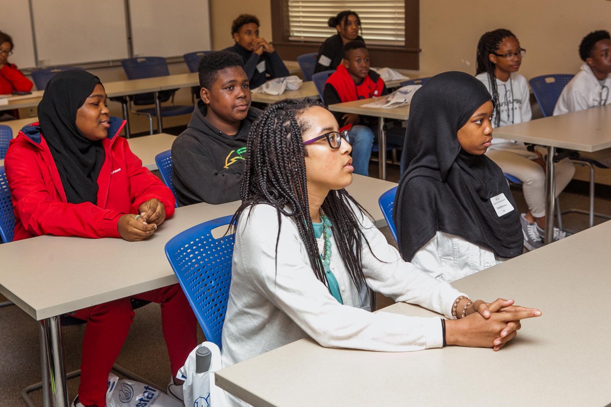 RCFATL's tweet photo. On April 14th at our annual Youth Anti-Violence Forum students 5th-12th grade and their parents can learn and speak about issues like bullying, human trafficking, gang violence and so much more. To sign up visit https://t.co/tlgcra5UzI #RCFEducates #RCF #RyanCameronFoundation https://t.co/1y7gltiqkM