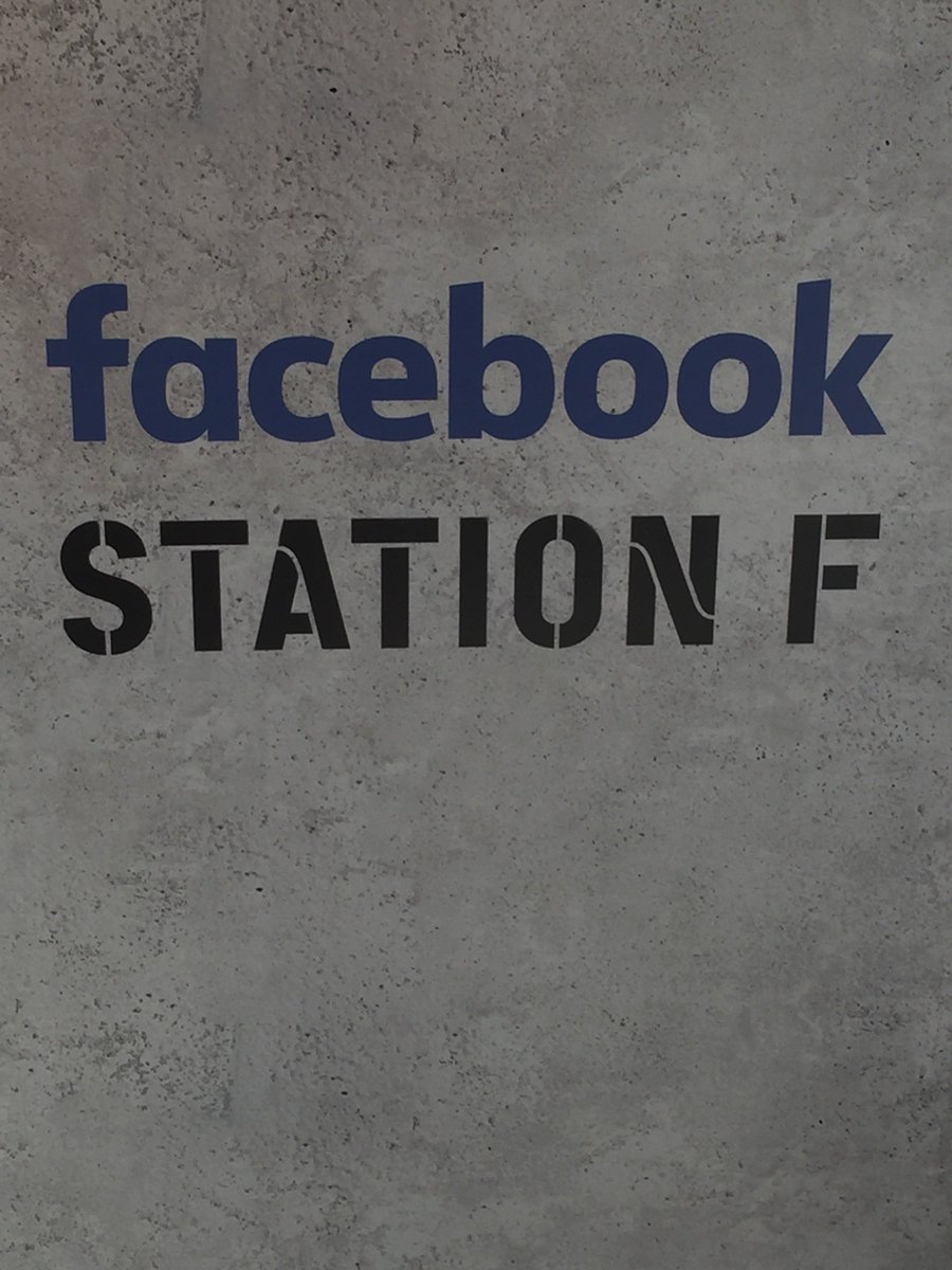 HeyDio_'s tweet photo. Next stop: Station F #dteliza #telekomwall https://t.co/DxEbIq6y0e