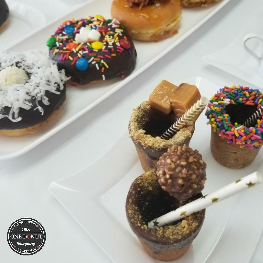 onedonut27's tweet photo. Sweeten your Friday

#OneDonut #Donutslovers #Onedonutkisses #Donut #Donutlove #Donutday #Donuts #DonutGourmet #Bestdonuts #Donutsmiami #Donutsflorida https://t.co/ecDGSS9uh0