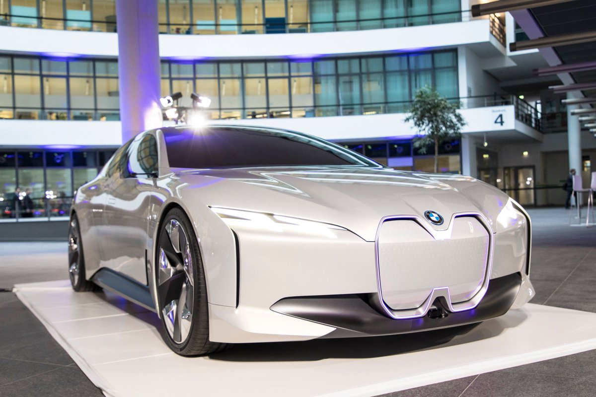 BMW Group tweet media