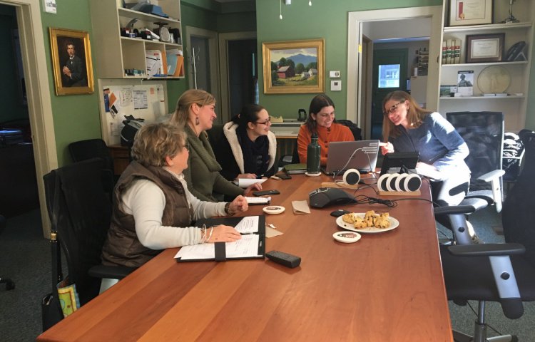Energizing economic and #CommunityDevelopment through arts-based placemaking unh.me/WKD330iZ9X9 #UNHEXT #EconDev