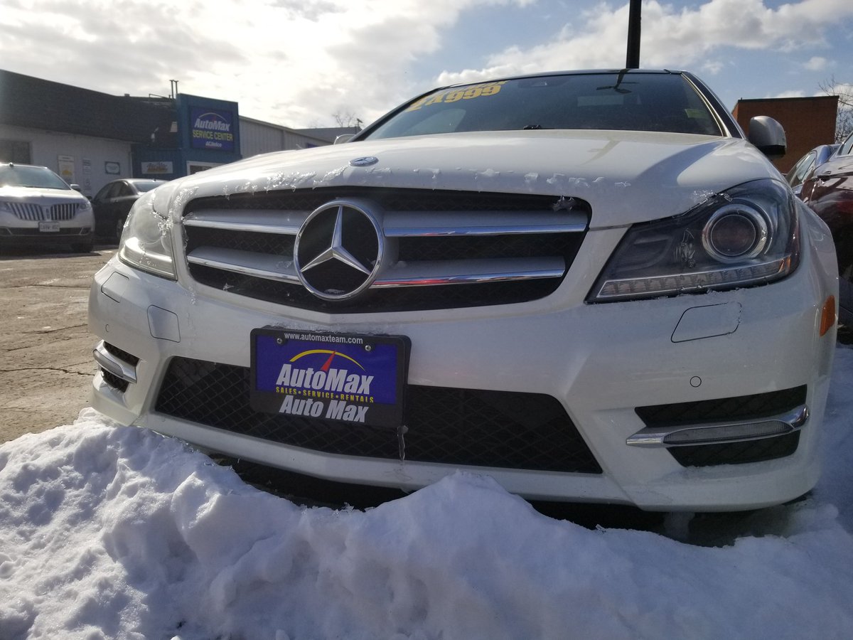 AutoMaxSarnia's tweet photo. Sedan or a Coupe? The choice is yours...come by and see our selection of Mercedes. Each if these is just $24,999+HST+Lic #Slont #CKont #Benz https://t.co/31ptlcSzjS