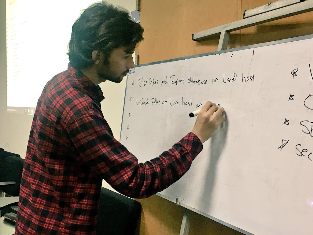 TechHubConnect's tweet photo. .@adnannazirr (instructor) writing down a step-by-step guide for students to learn #WordPress Migration!
#foreelancing https://t.co/etYbAJKbTH