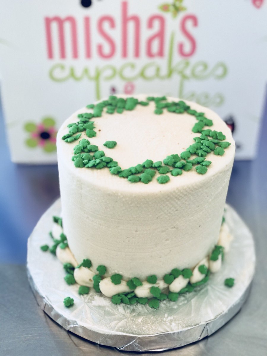 Top O’ The Morning 🍀Come in a pick up Misha’s delicious Baileys Cake for your St. Patrick’s Day Party 🍀😋 Let us help you in the speediest way possible by ☎️ calling 786 200-6153 or emailing us at info@mishascupcakes.com #mishascupcakes #mishascakes #StPatricksDay