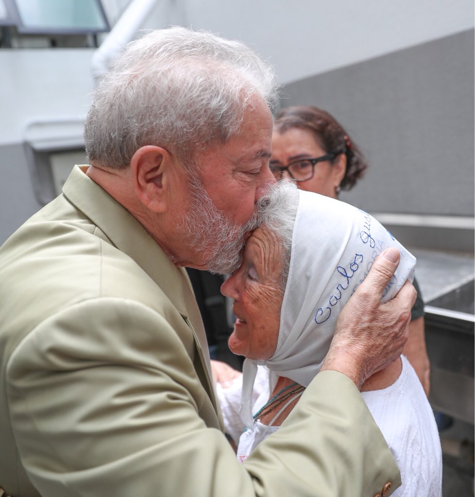 Encontro com Nora de Cortiñas, fundadora do grupo Mães da Praça de Maio.