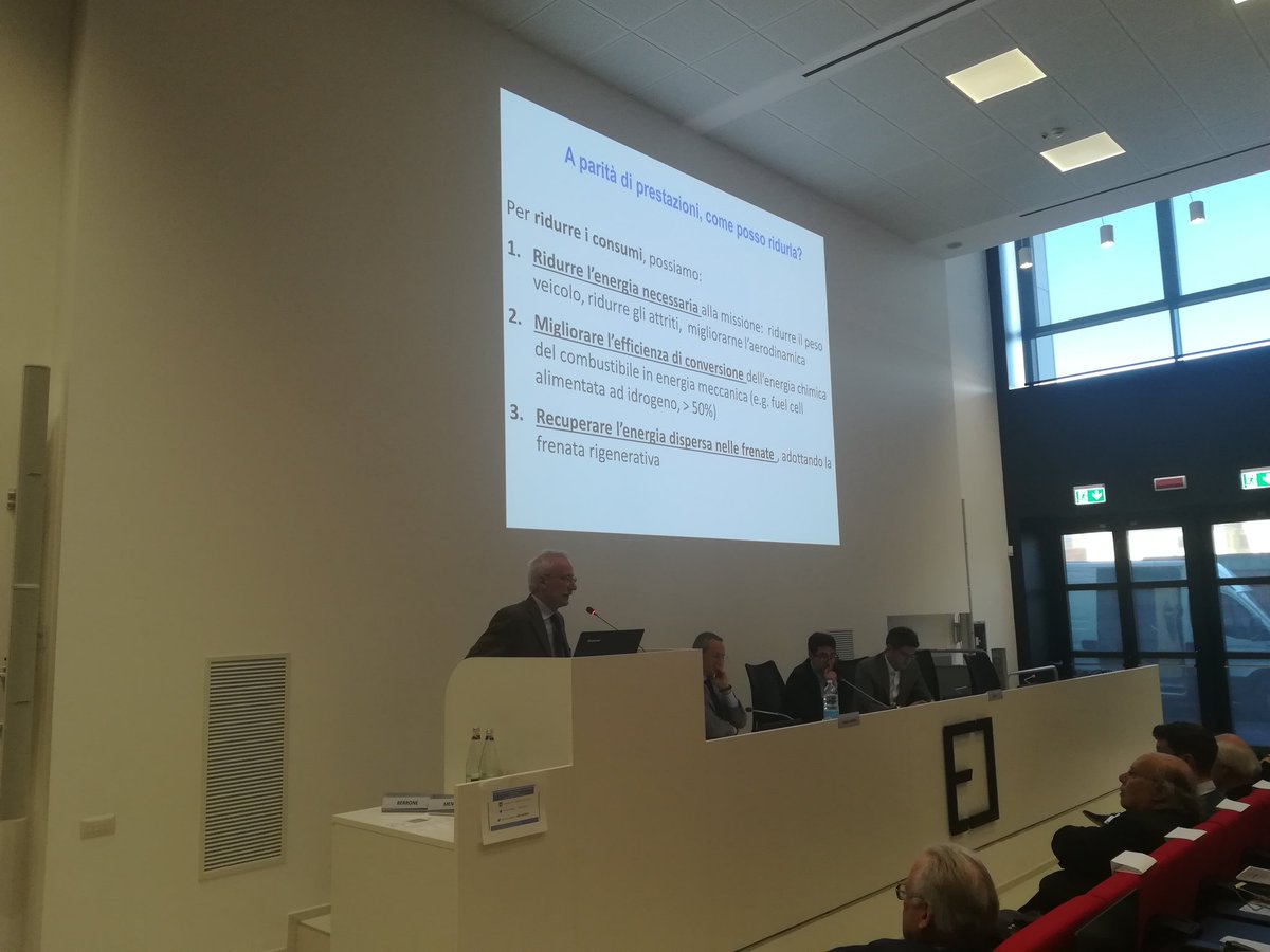 AIIT_Piemonte's tweet photo. Ing. Pede di @ENEAOfficial parla di riduzione dei consumi #ElectricVehicle #EV_AIIT2018 #egaf https://t.co/QN9UEZrxod