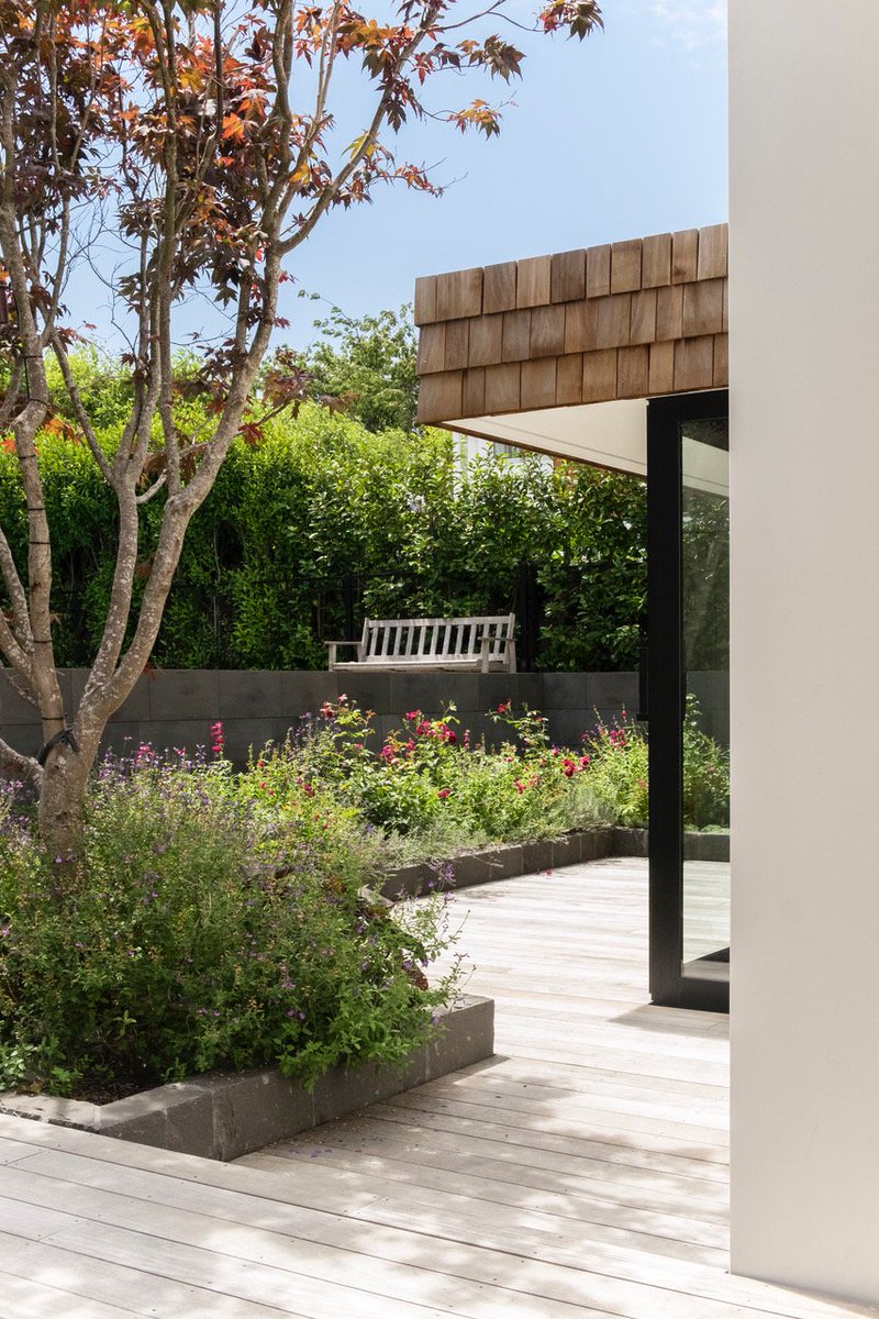WTAD's tweet photo. Dezeen describes our Case Study Villa project as a composition of 'simple, clean-lined forms'. You can read the full article here:
https://t.co/nH9F0jeZkr https://t.co/dpEMPdm3bW
