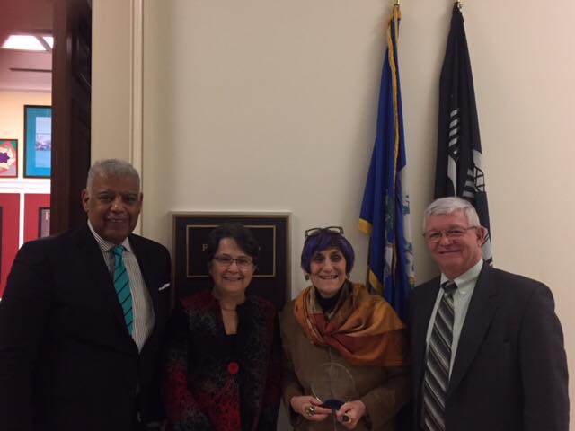 FairHavenCHC's tweet photo. Thanking @Rosa_DeLauro and other CT Legislators for their commitment to #communityhealth! #valuechcs #HealthCareForAll #CHCACT @SenBlumenthal @ChrisMurphyCT #healthyNHV https://t.co/iaC4aF7D5N