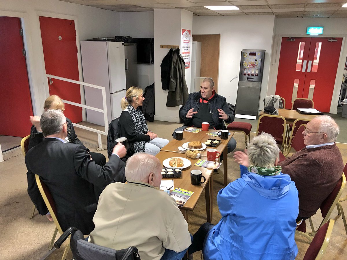 Huge Thank you to @deangledhill and Malcolm president of @eastleedsARLFC for hosting us for Coffee morning ☕️ with @hilarybennmp @BRhilllabour #Cllrs @asgharlab @DeniseRagan Nicola Farley @RichmondHillEA and local residents. @LeedsLabour2018