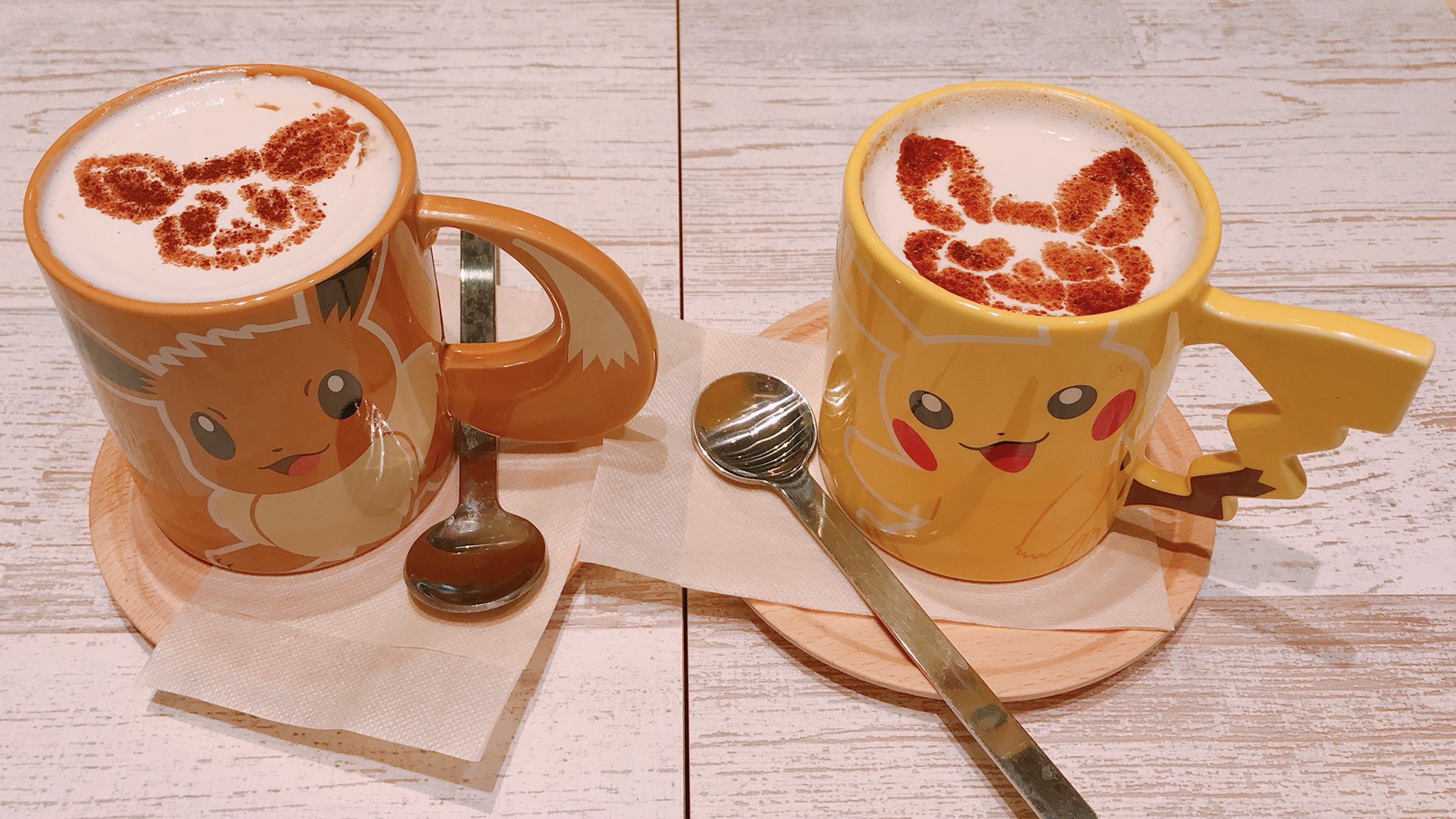 イーブイ マグカップ ポケモンカフェ 2個セット ポケモンカフェ限定ピカチュウマグカップイーブイマグカップ2点
