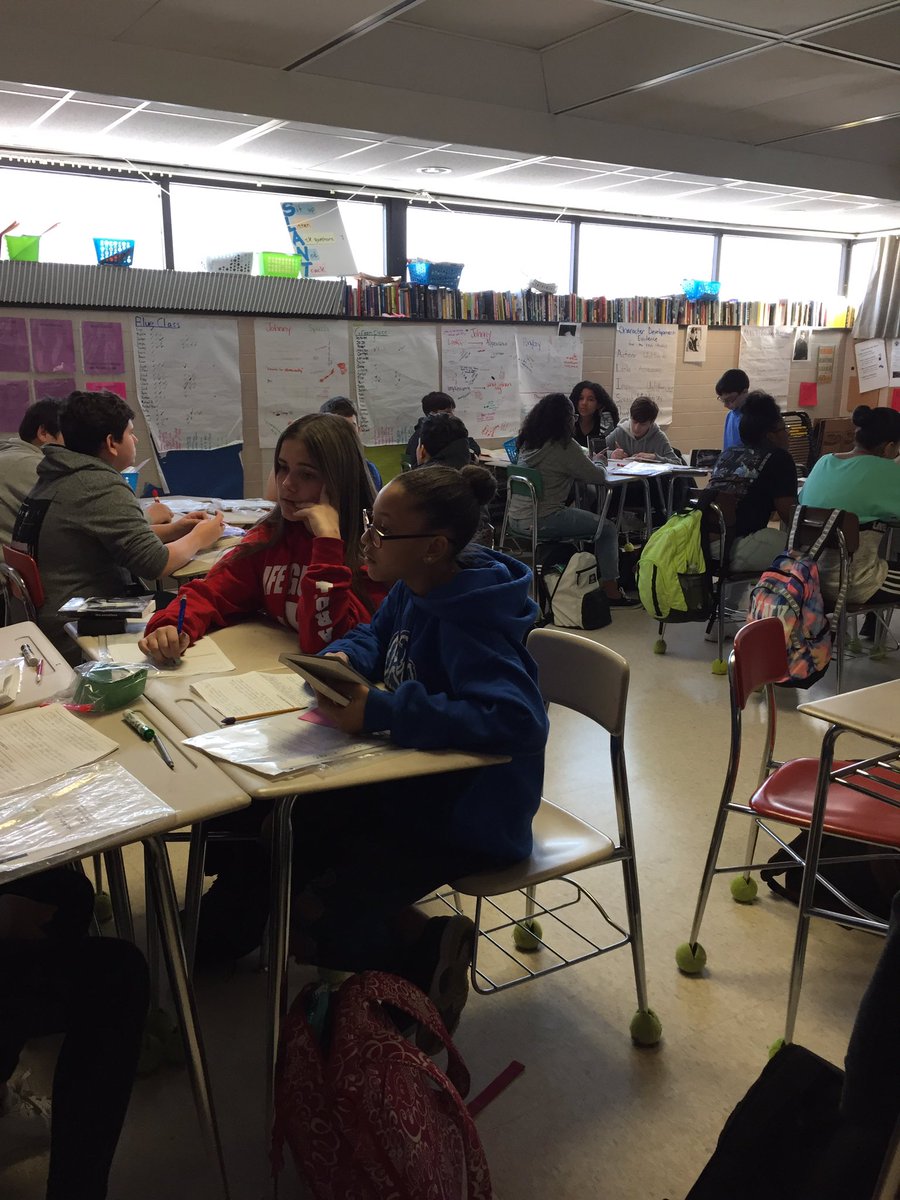 ChristieHammons's tweet photo. Scenes from literature circle discussions today @MartinWildcats #MartinSpirit https://t.co/xo78QcThly