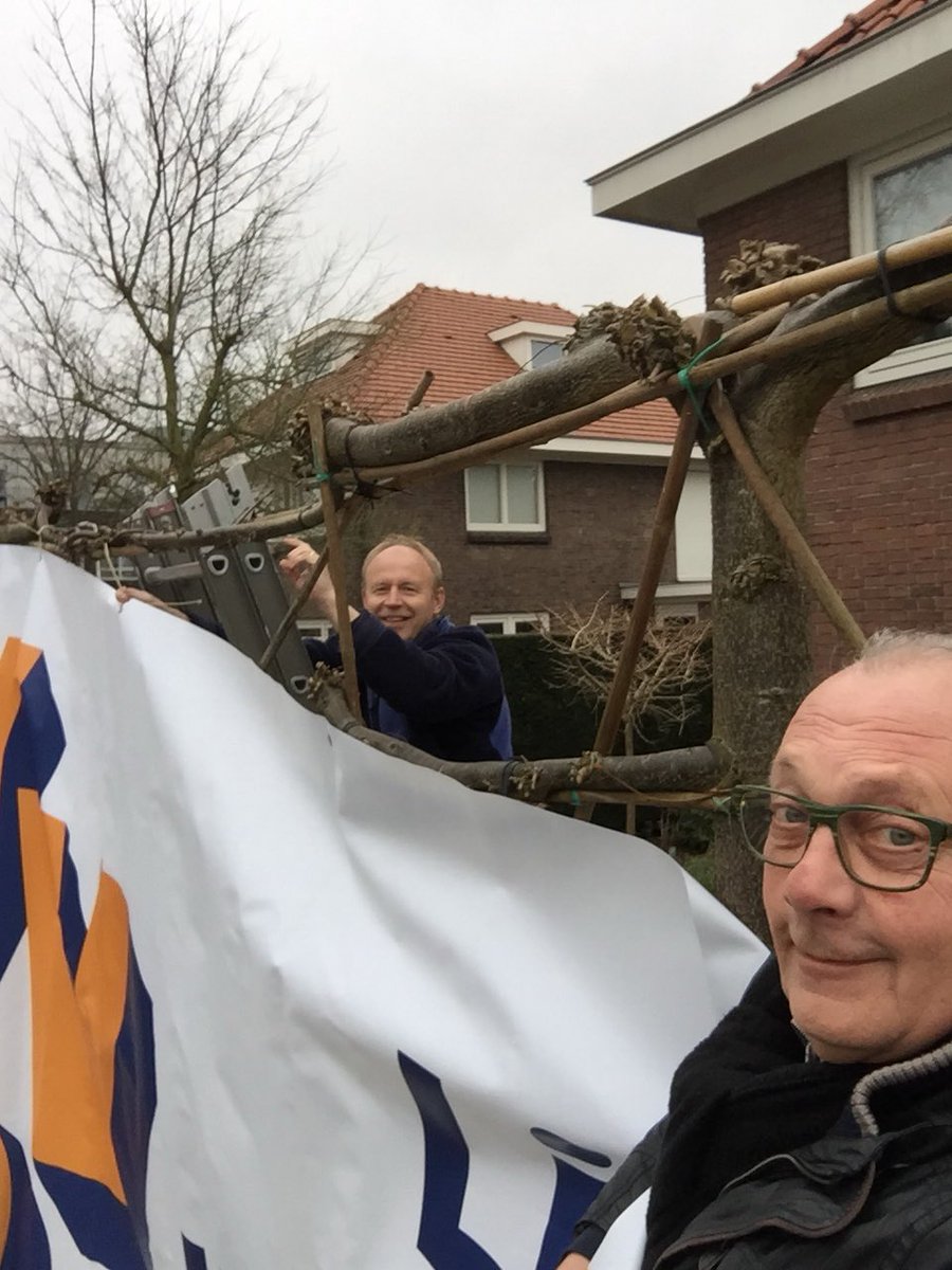Weghpiet's tweet photo. We hadden nog iets liggen. @VVD_Lingewaard #gewoondoen. https://t.co/yQTH6CmL50