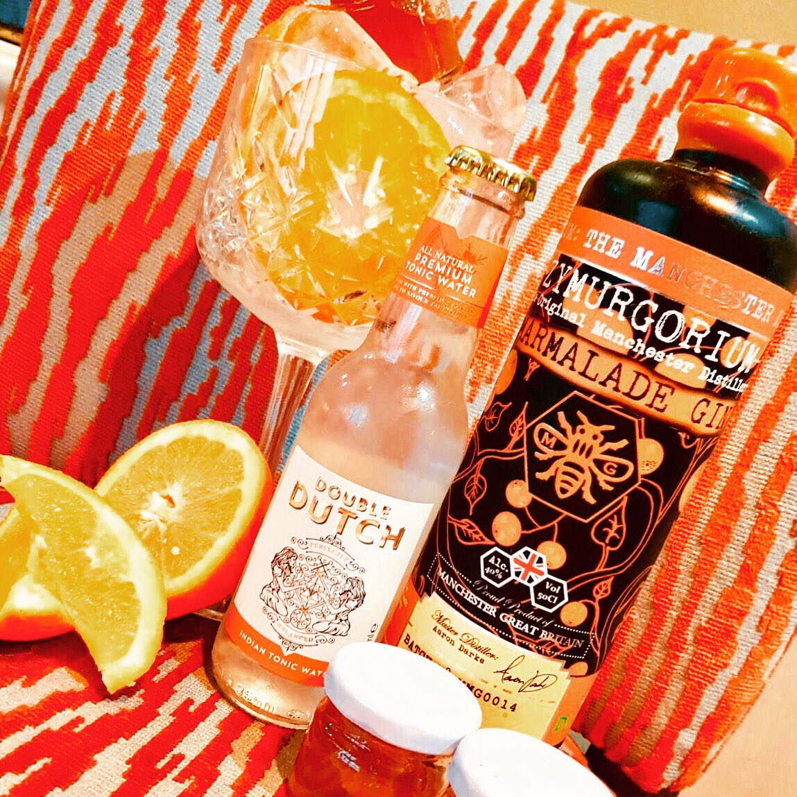 LoungePenrith's tweet photo. Lounge goes Orange 🧡 #loungepenrith #marmaladefestival #penrith #ginandtonic #marmaladegin #doubledutch #orange https://t.co/l0UlaEUj33