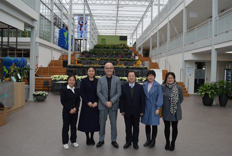 Chinese delegation visits World Horti Center hortidaily.com/article/41832/… https://t.co/WOyykGaANz