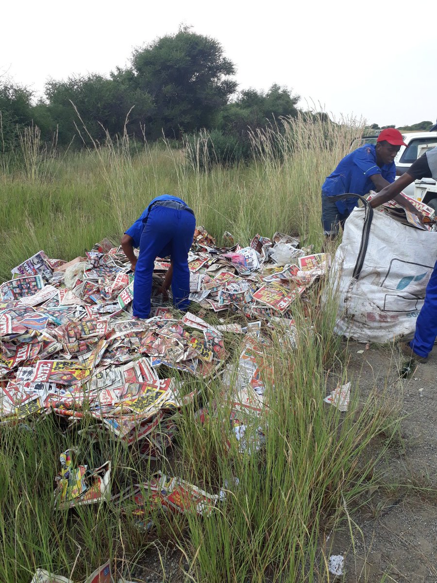 ThinkOrStinkSA's tweet photo. Dear @Shoprite_SA we can distribute your special flyers more responsibly. Littering is irresponsible. #EnviroWise #EnviroNice https://t.co/lZorZIe8V5