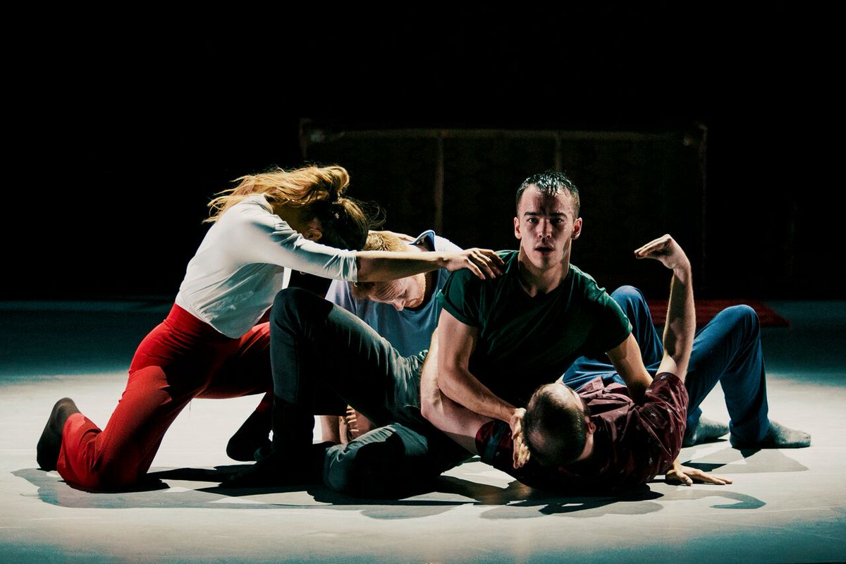 paula_citron's tweet photo. Check out my dance review of Hanna Kiel's Chasing the Path at the Fleck Theatre until Saturday, Mar. 17. Here's the link. https://t.co/enMe9QvJ83 https://t.co/E5Udu0AVMx