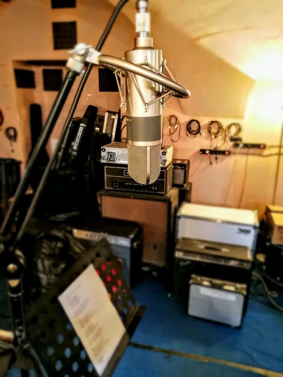 johnfdoemusic's tweet photo. Evo po dolgem času se spet javljamo 😊
V zadnjem času smo na polno ustvarjali in v kratkem boste lahko slišali rezultate našega dela 😉
Sledite nam tu, na Instagramu in na Youtube-u: https://t.co/y5hX0UWhxk

Lep dan vsem! 😉🎙🎶 https://t.co/YBtpBpVYCt