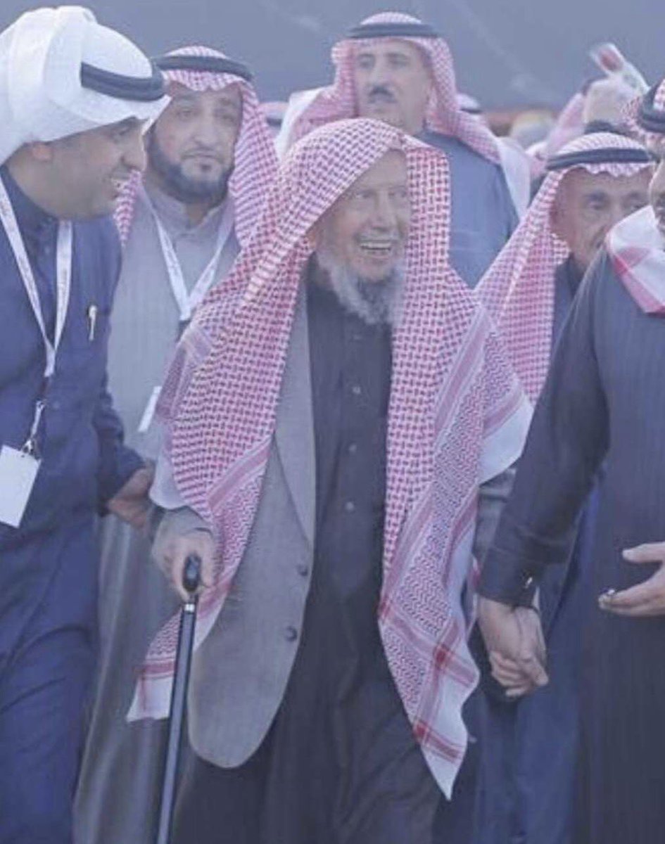 Bader_AlMalik's tweet photo. #وفاة_الشيخ_منصور_المالك #ساعه_استجابه 

 اللهم اجعل جدي من الضاحكين المستبشرين الغارسين من ثمار جنتك ، الشاربين من حوض نبيك ، والمحظوظين بشفاعته .. وعوضني برؤيته بالجنة يوم اللقاء https://t.co/cvQDMfQiPR