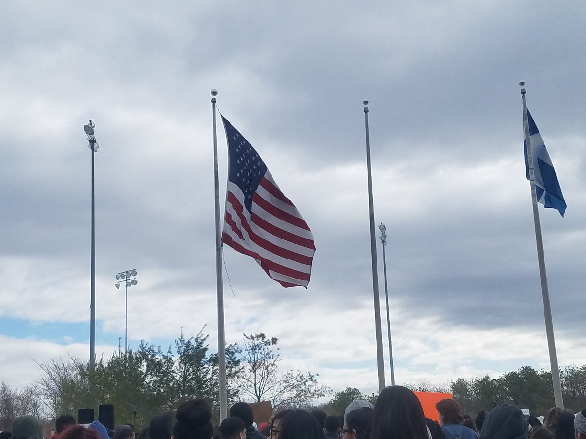 NicMaile's tweet photo. LHS student-led walkout to raise awareness about school safety and to honor the victims of recent tragic events like Parkland. #enough #lancerpride https://t.co/WHLFcSbWCy