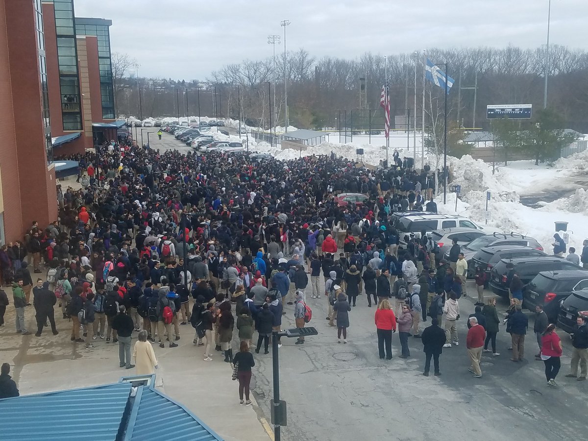 NicMaile's tweet photo. LHS student-led walkout to raise awareness about school safety and to honor the victims of recent tragic events like Parkland. #enough #lancerpride https://t.co/WHLFcSbWCy