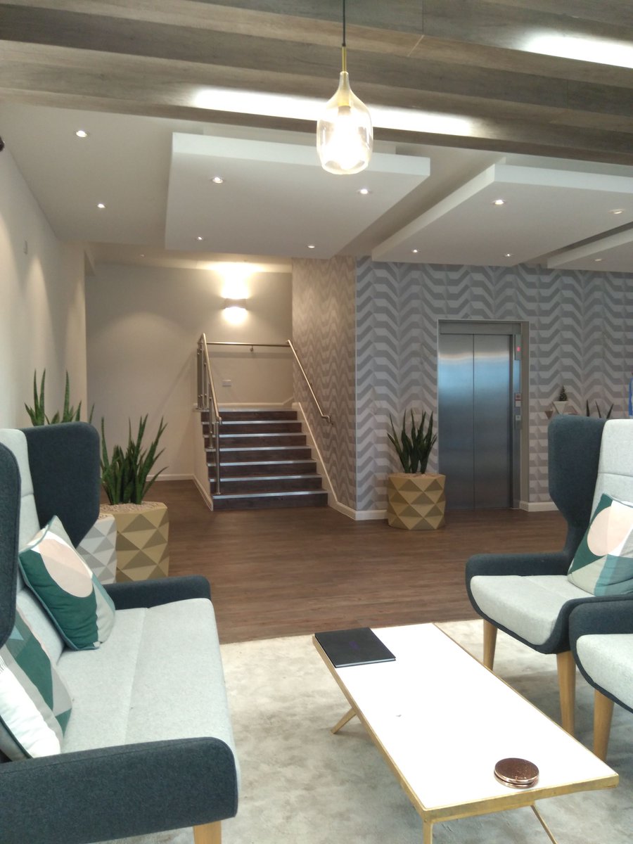 SquareBoxTweets's tweet image. This week we paid a visit to The Hut Group head office and were ogling their gorgeous reception area. We like. We like a lot!! #squarebox #interiordesign 🔲🥊