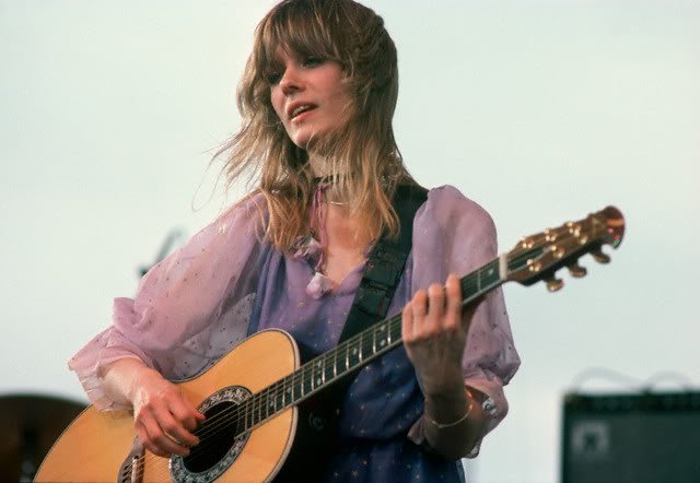 Happy Birthday to the fabulous Nancy Wilson! I love Heart! Xx 