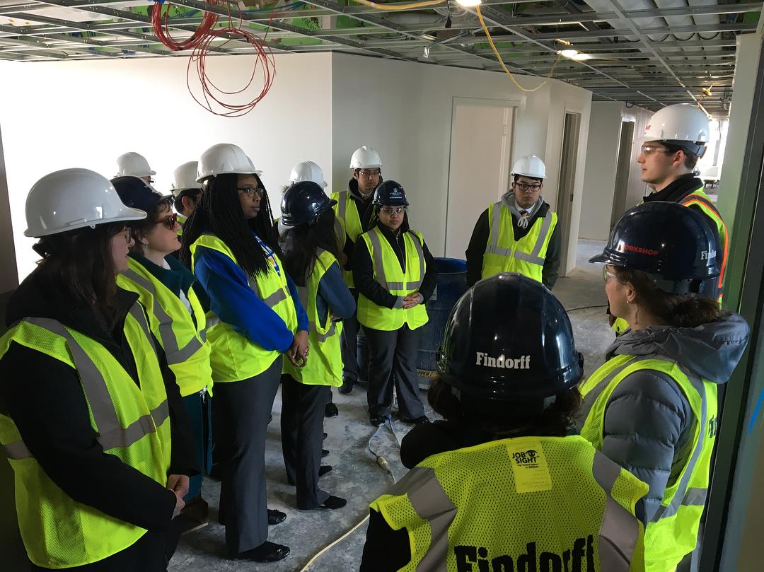 MUEngineering's tweet photo. Colin Redman, #MUEngineer and @findorff co-op student, gives @CristoReyMKE students a behind-the-scenes tour of @MarquetteU's new residence hall, Wild Commons. https://t.co/uNcsh9Lm5v