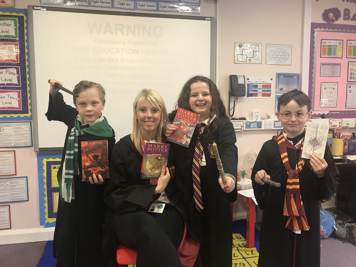 NantYParcSchool's tweet photo. We are #PotterMad in Year 5’ @HarryPotterFilm @WorldBookDayUK @CaerphillyCBC https://t.co/Q8EocIP1OT