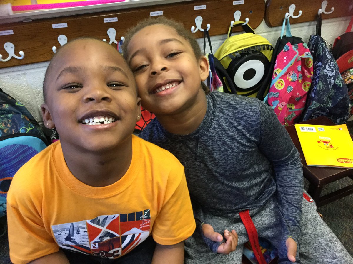 dlatva's tweet photo. SO much fun when you and your friend lose the same tooth and the same day! 
@dlatva @SyringDragons @swartz_creek https://t.co/C2PIBMUnSf